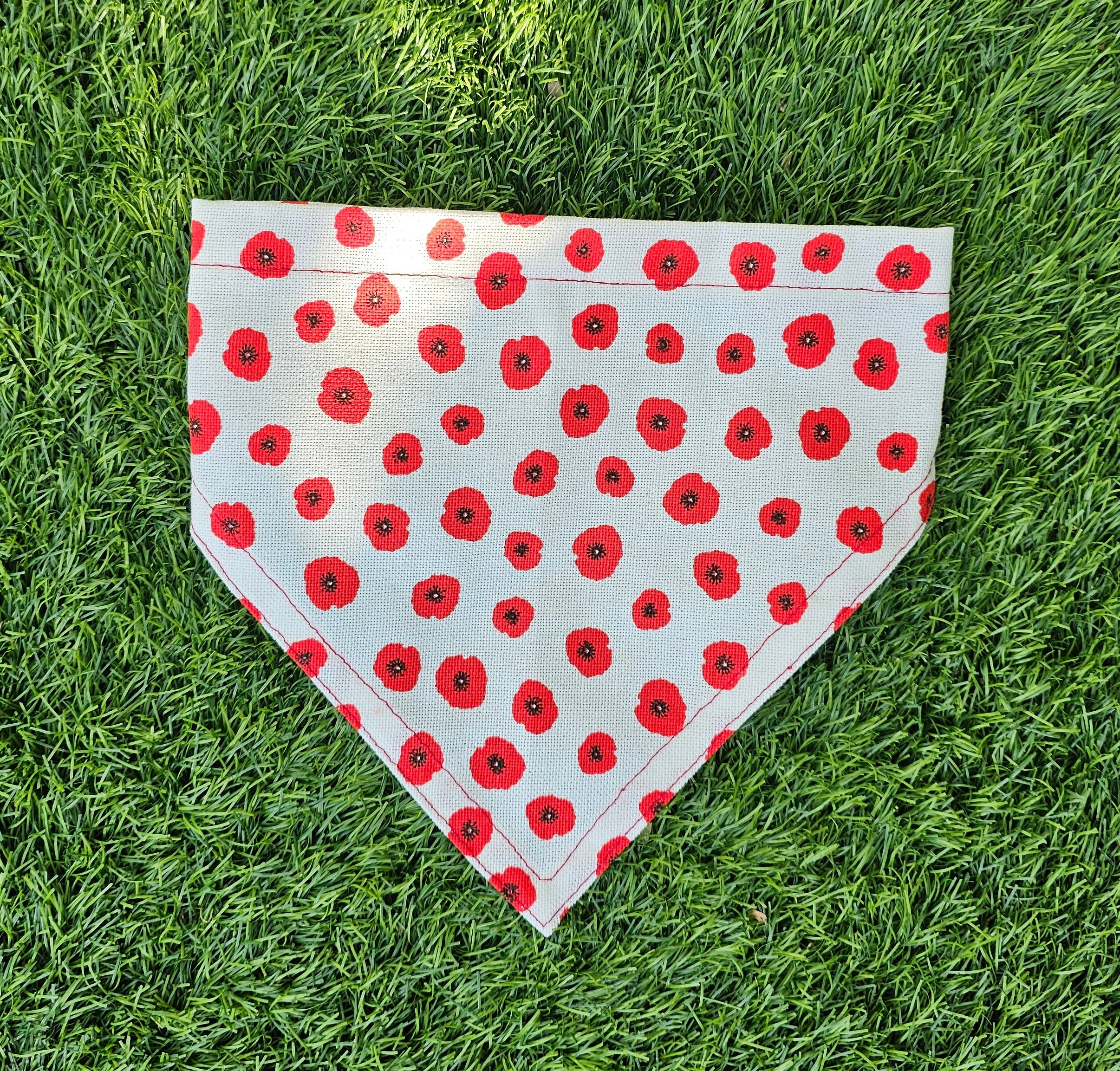 Bandana blanc avec coquelicots - toile de coton