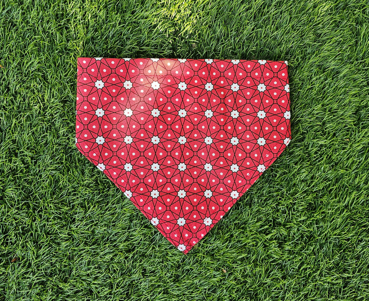 Bandana rouge avec petites fleurs - coton