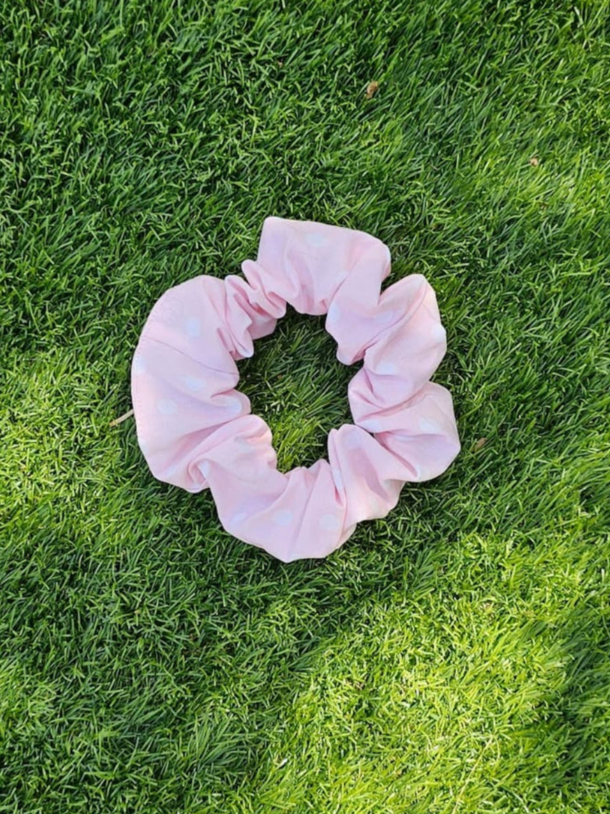 Chouchou rose à pois blancs