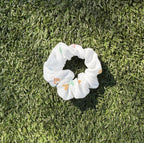 Chouchou blanc coeurs multicolores - gaze de coton
