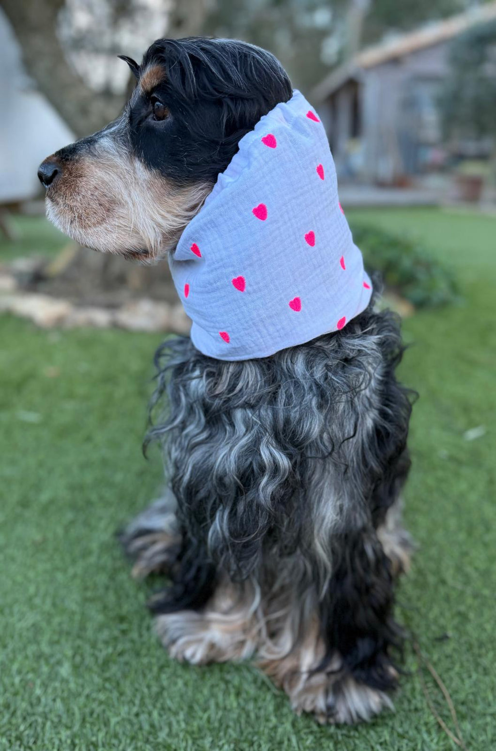 Snood blanc avec petits coeurs roses fluo - gaze de coton