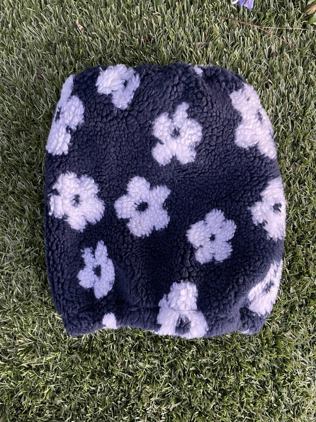 Snood noir avec fleurs blanches - sherpa/teddy