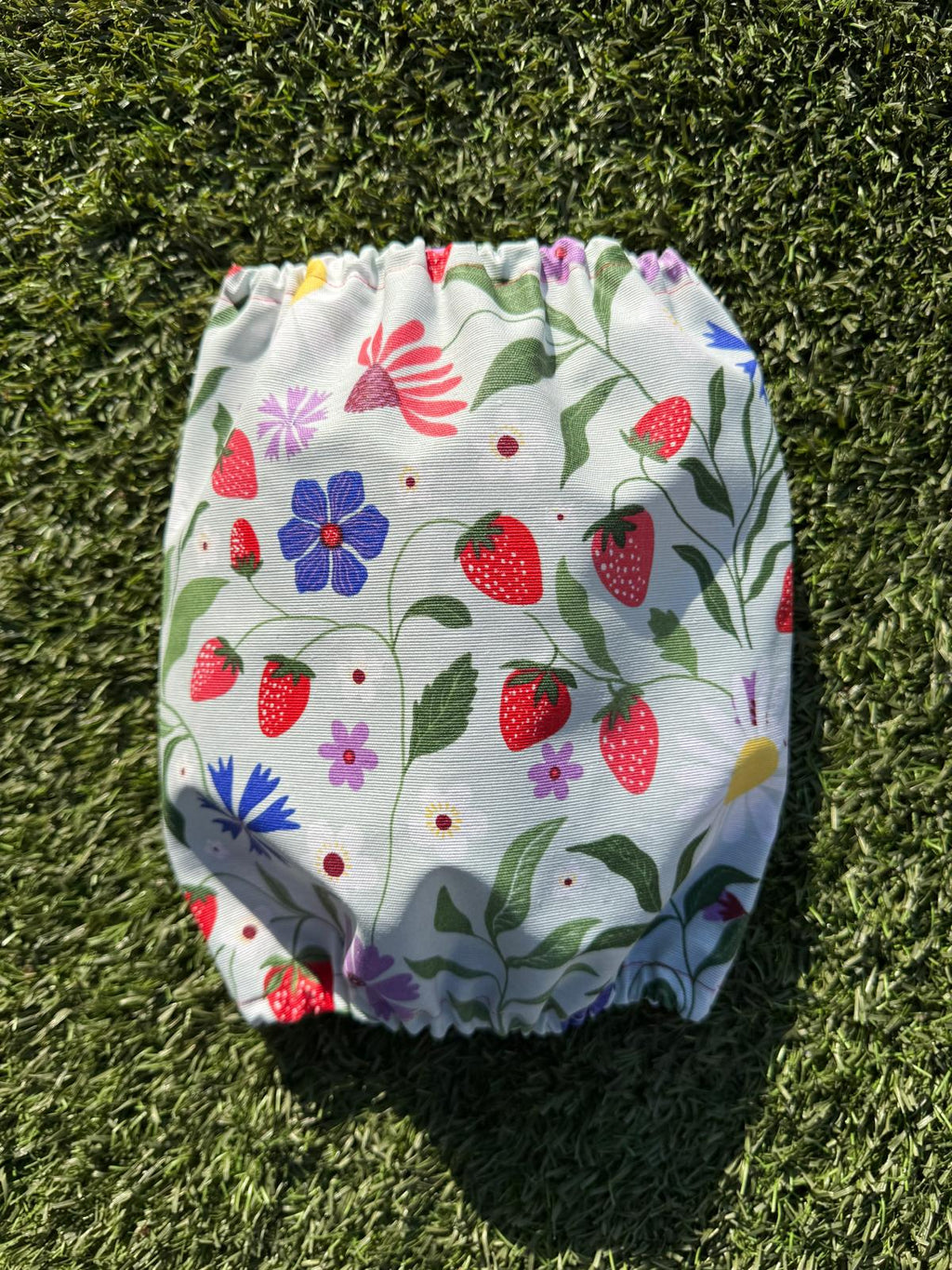 Snood vert avec fraises et fleurs - imperméable