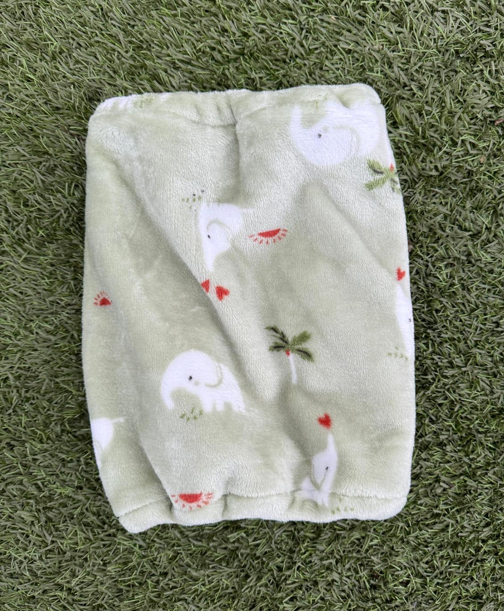Snood vert clair avec petits éléphants - polaire