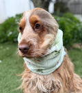 Snood vert clair avec petits éléphants - polaire